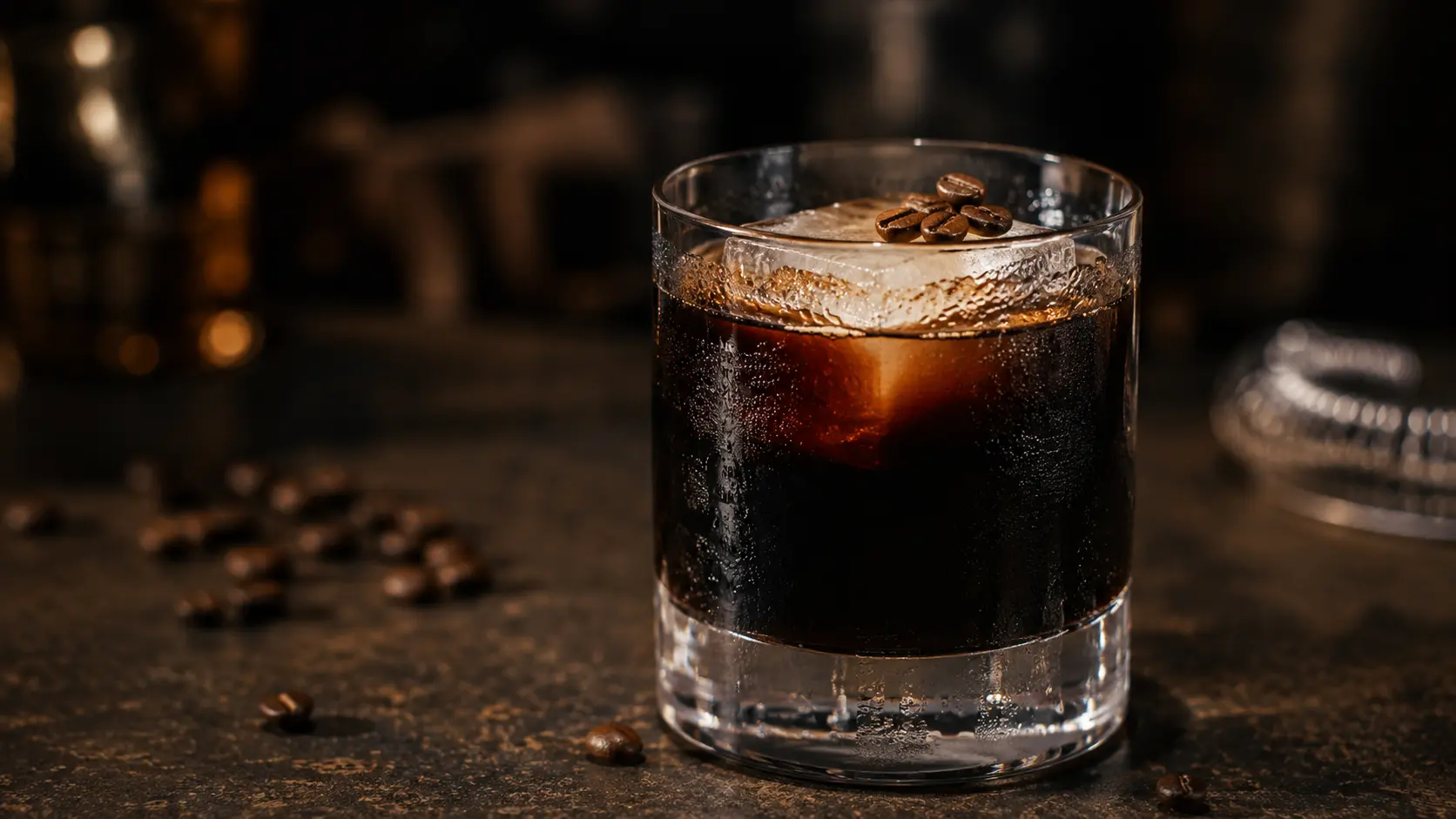 kahvilikööri drinkki